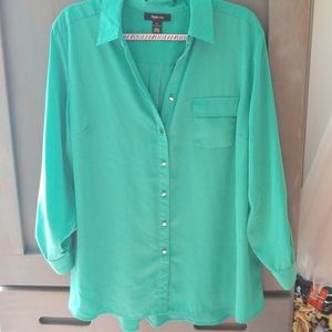 oversized green buttonup